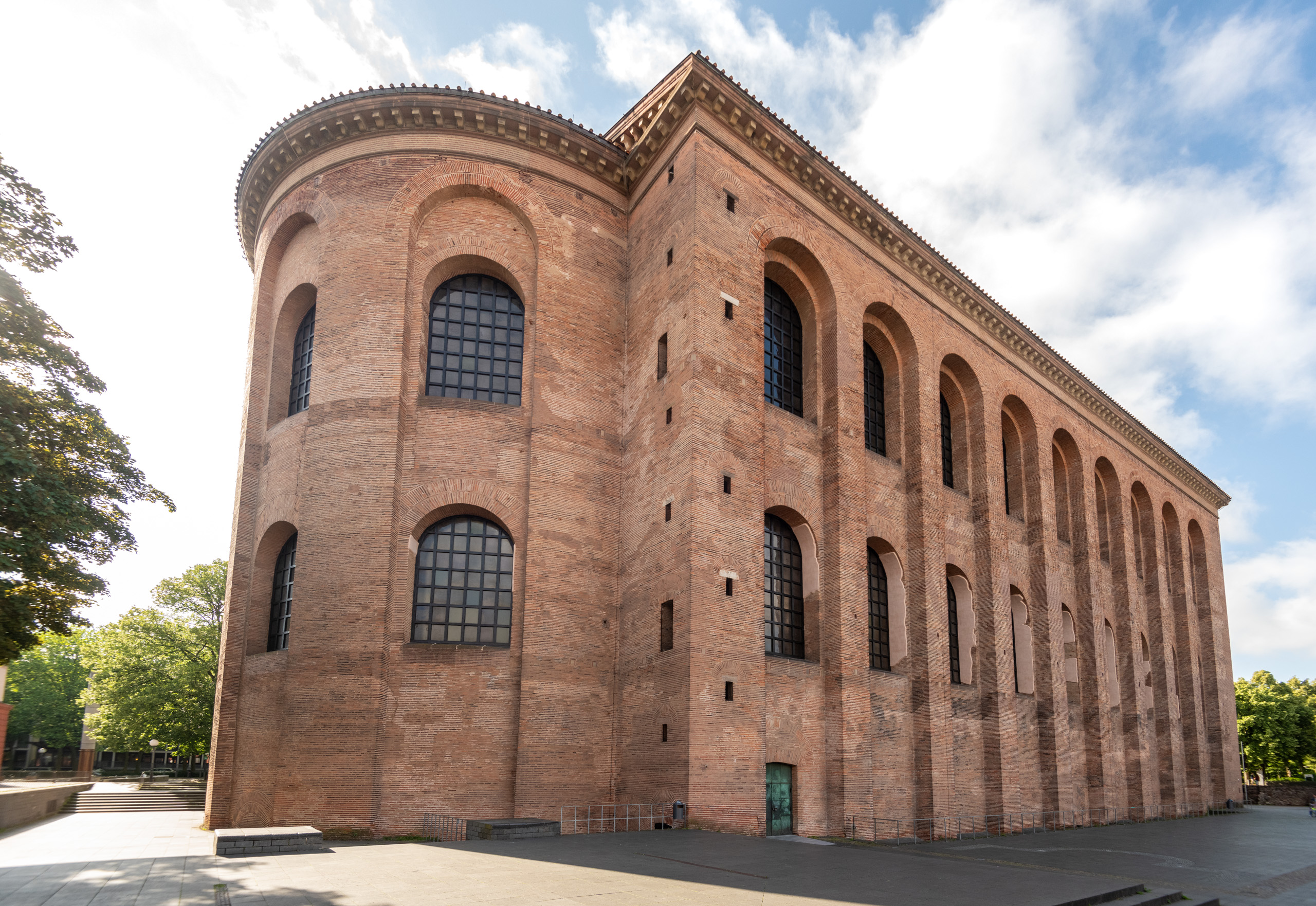 Dieses Bild zeigt die Konstantin-Basilika